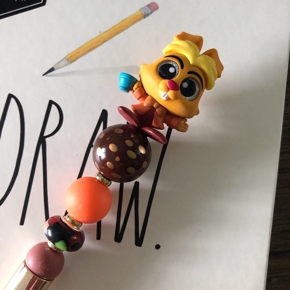 Disney Doorables: Alice in Wonderland: March Hare handmade beaded pen